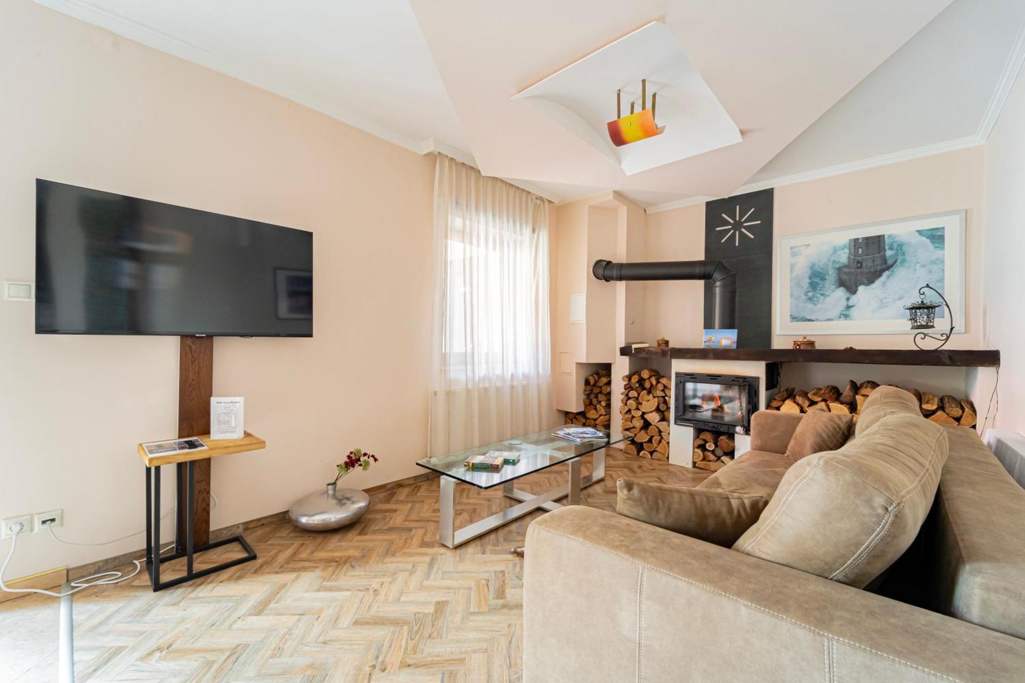 B48 Bigflat - Kenyelem 130 M2 En Villa Törökbálint Buitenkant foto
