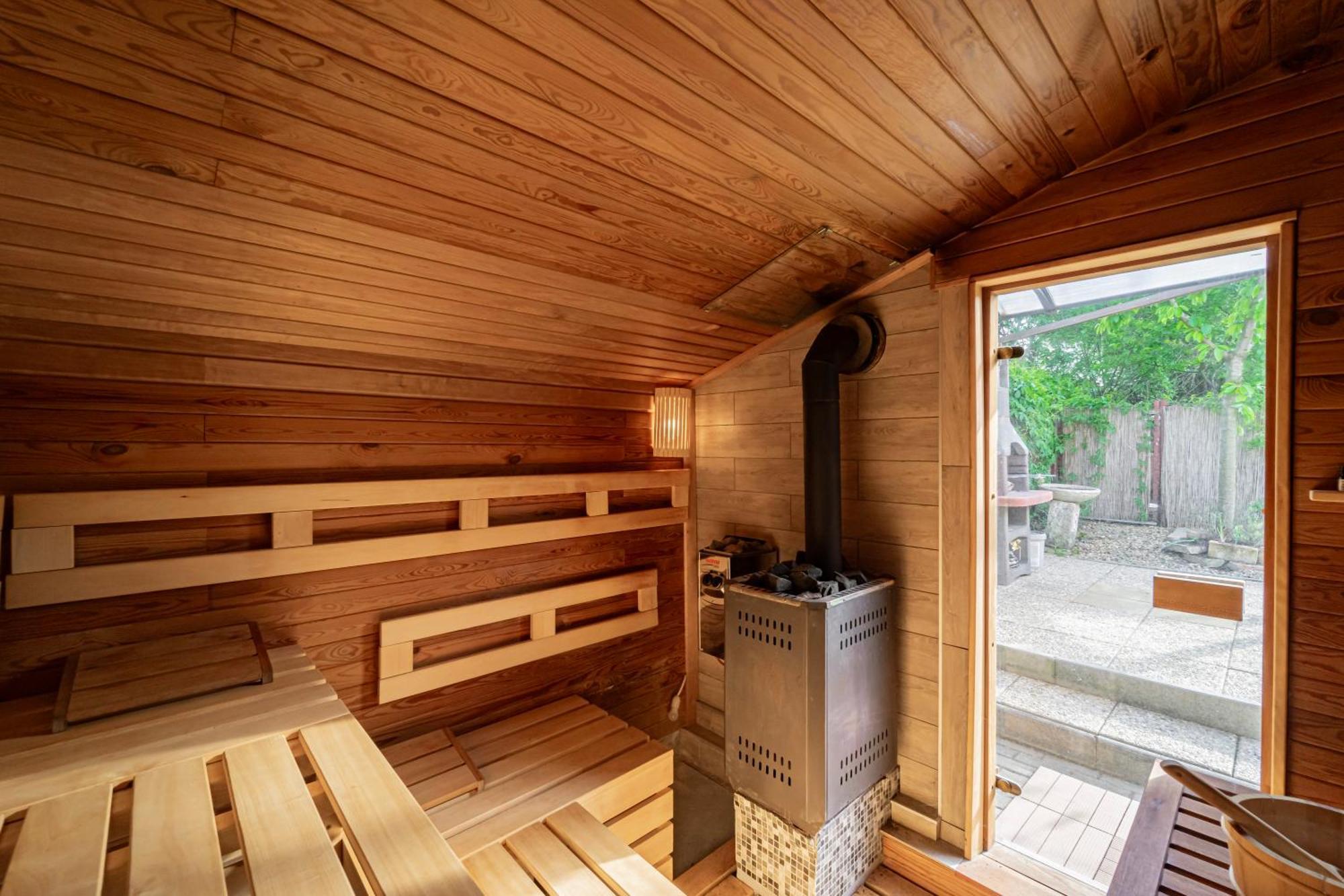 B48 Bigflat - Kenyelem 130 M2 En Villa Törökbálint Buitenkant foto